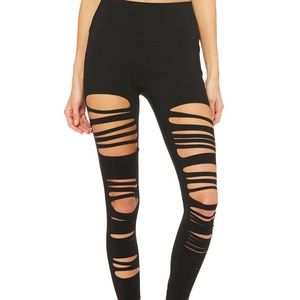 Alo Extreme Ripped Warrior leggings. NWT Size S